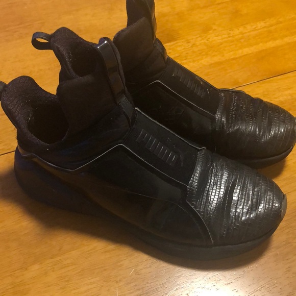 Puma Slide Ons - Picture 1 of 4